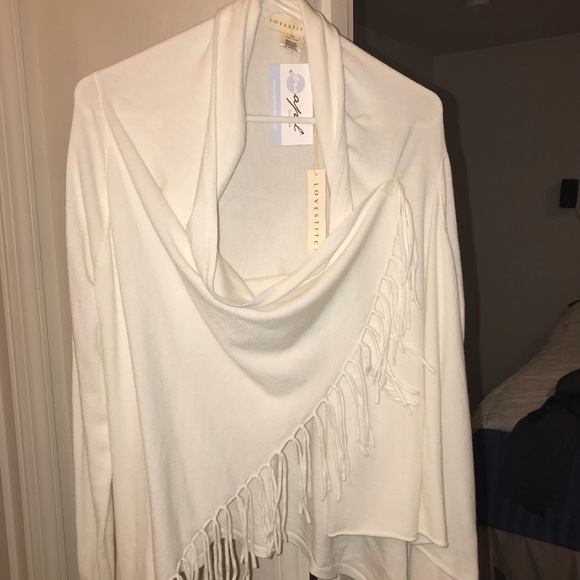 Love Stitch Sweaters - Ivory cardigan